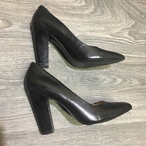 9 West Adalaina Black Leather Pumps Heel  6